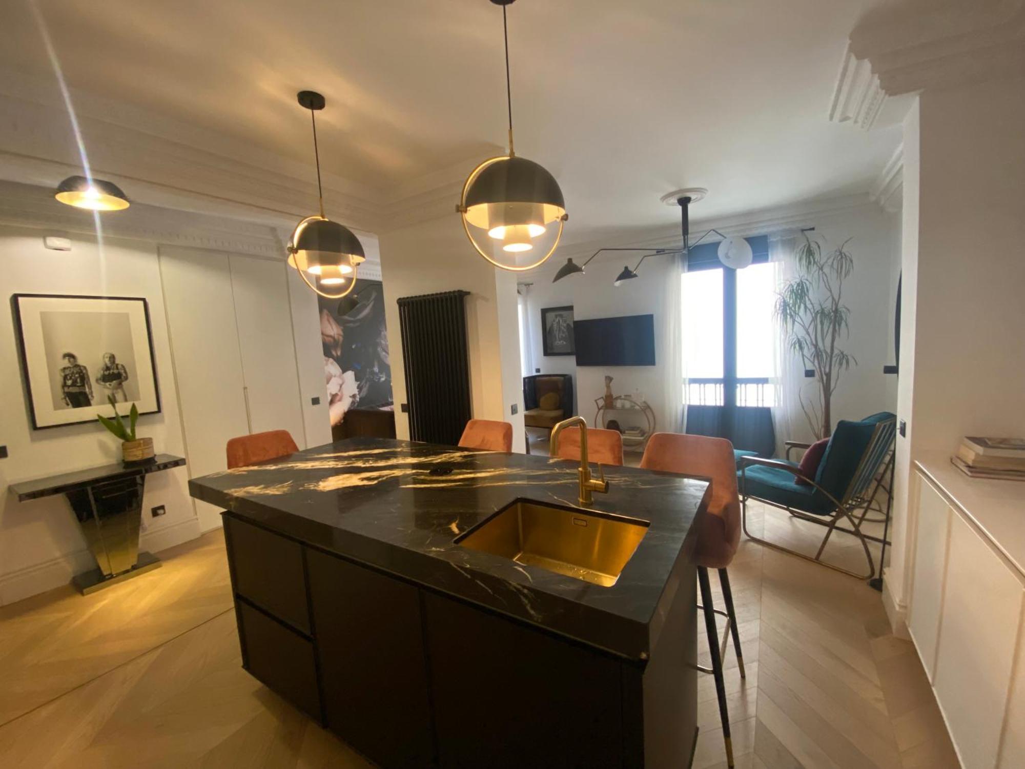 Luxury Apartment In Gran Via Мадрид Екстериор снимка