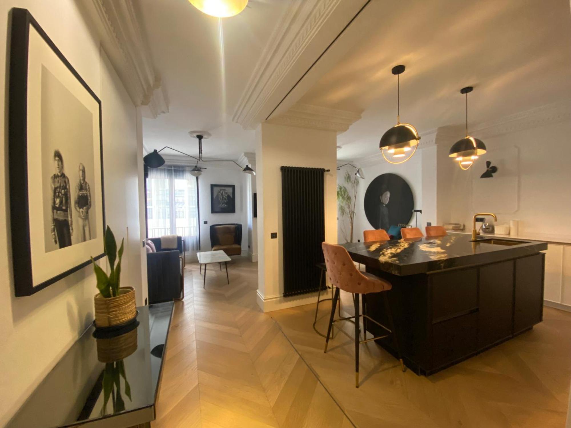 Luxury Apartment In Gran Via Мадрид Екстериор снимка